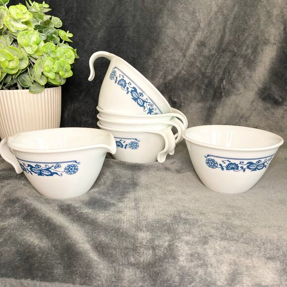 Vintage Corelle Old Town Blue Onion 4 Hook Handle Cups+Cream and Sugar Set - Picture 2 of 15